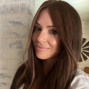 Meet your Posher, Nora